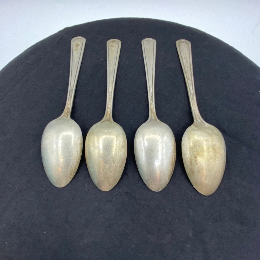 Vintage R.C. Co. Teaspoons Silver Castle Plate Set of 4 (6